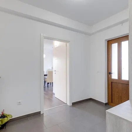 Apartment Two-bedroom Tatty