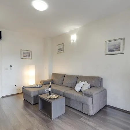 Apartment Two-bedroom Tatty